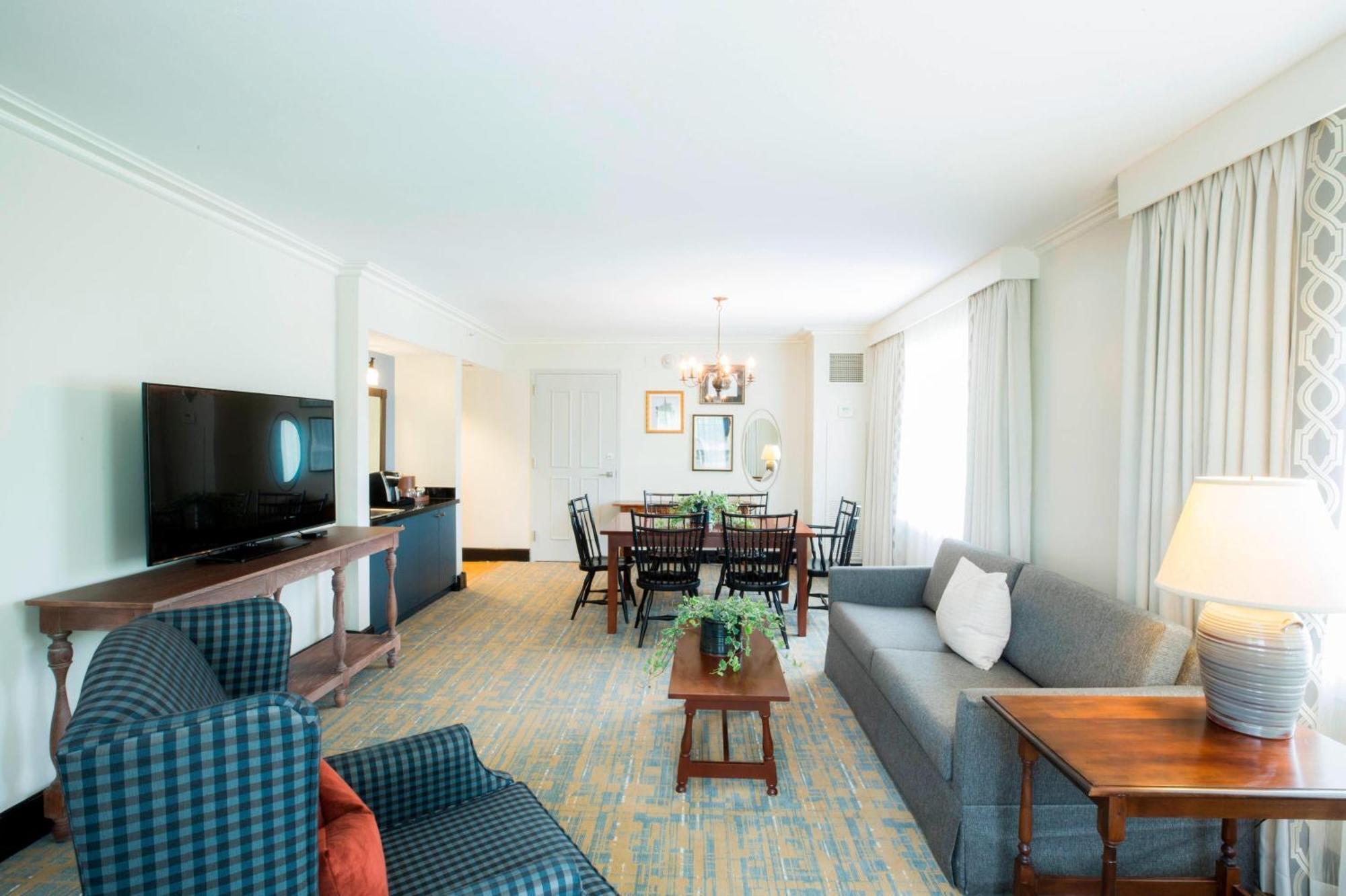Lodge, Autograph Collection 5*