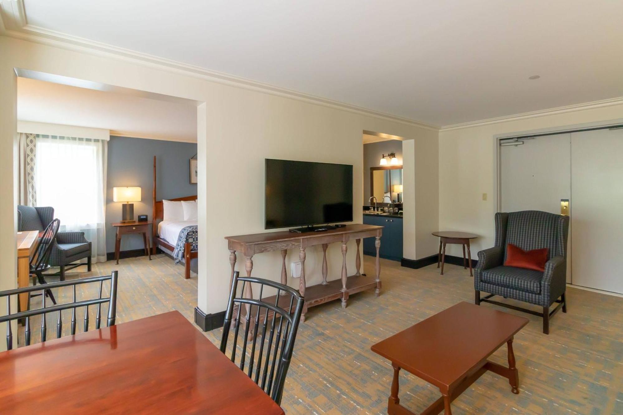Lodge, Autograph Collection Hotel