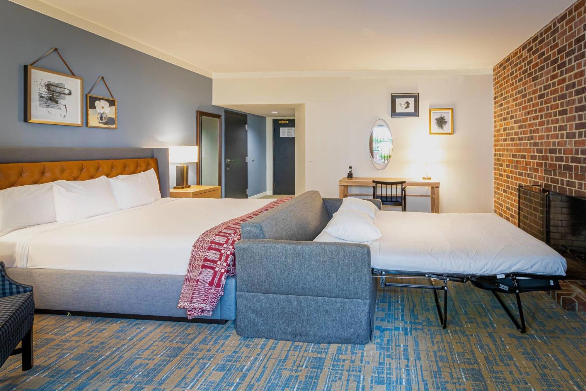Hotel Lodge, Autograph Collection Williamsburg