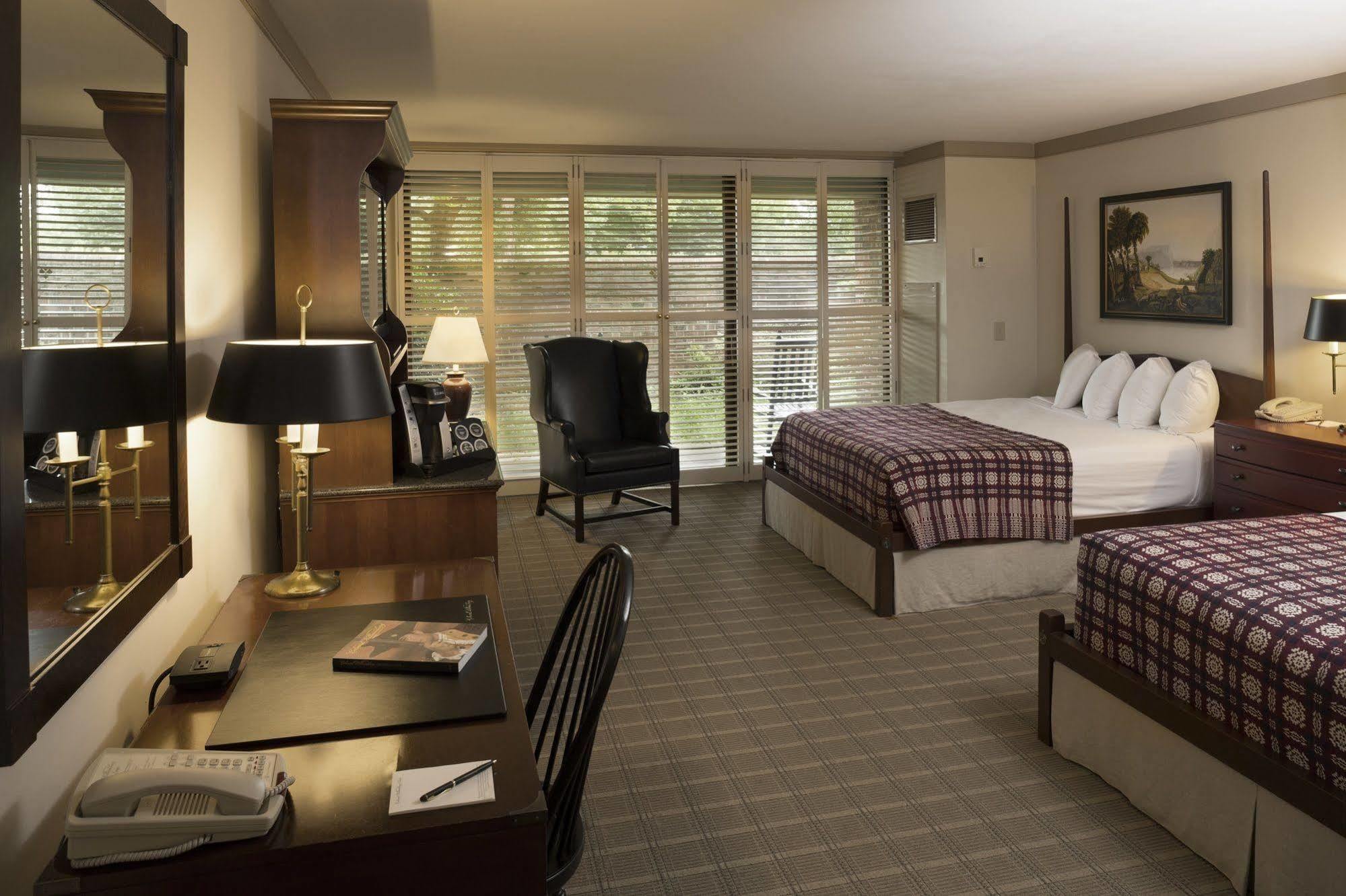 Lodge, Autograph Collection Hotel 5*